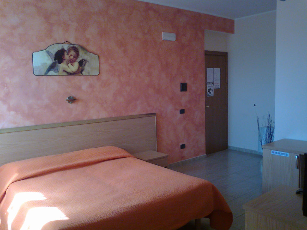 Life Hotel Ariano Irpino Camera foto